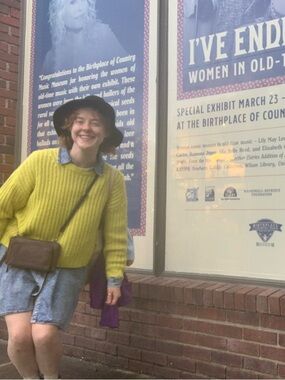 Meet your Posher, Anna